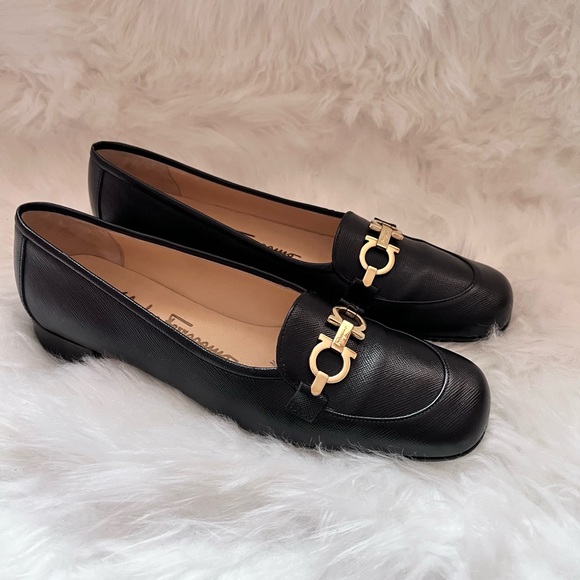 SALVATORE FERRAGAMO Gancini Logo Pebbled Leather Loafers - Picture 6 of 13